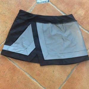 Lululemon light it up skirt, size 4